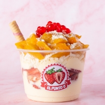 Fresas con durazno (Fresas con crema, y Durazno artezanal 24 onz)